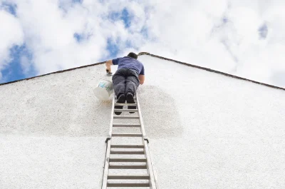 Peinture extérieure à Looze — façades et ravalement